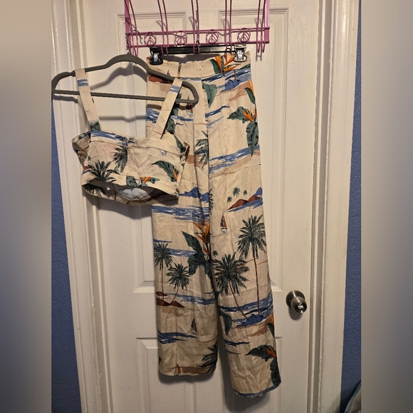 NWT The Games We Play Set Top/Pants Paradise Size XS Color Beige/Green - Picture 3 of 13